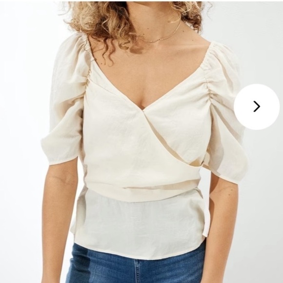 American Eagle Outfitters Tops - NWT American Eagle Cream Puff Sleeve Blouse